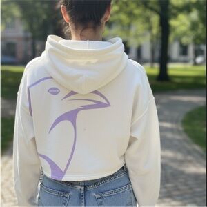 NOTORIOUS Women's
Cropped Cream Hoodie size Small